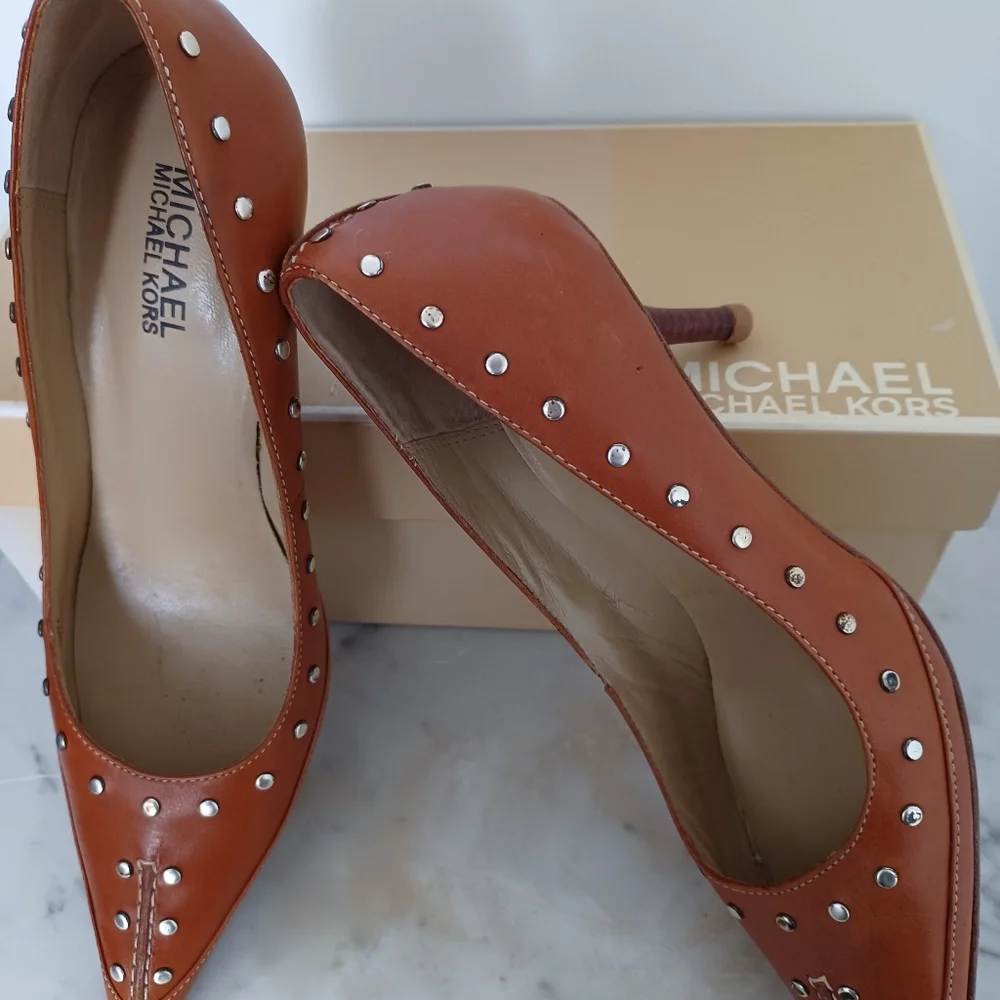 Michael Kors "Astor Pump" leather shoes - Picture 1 of 16